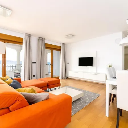 Apartament Beachfront With Pool, Panoramic Sea View - By Traveler Tourist Agency Krk - Id 2390