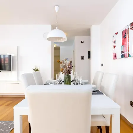 Apartament Beachfront With Pool, Panoramic Sea View - By Traveler Tourist Agency Krk - Id 2390 *