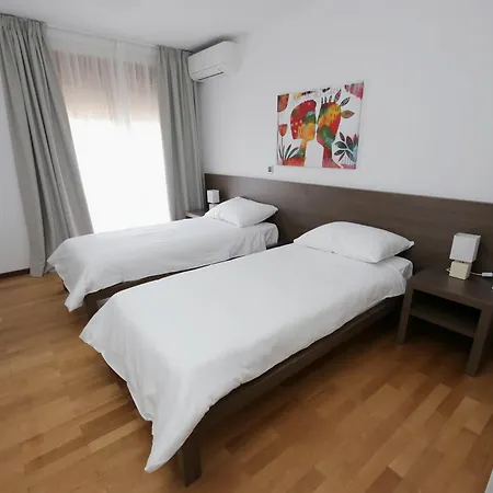 Apartament Beachfront With Pool, Panoramic Sea View - By Traveler Tourist Agency Krk - Id 2390 Povile