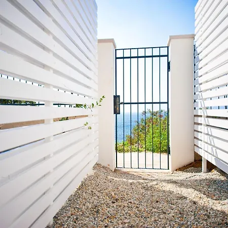 Apartament Beachfront With Pool, Panoramic Sea View - By Traveler Tourist Agency Krk - Id 2390 *