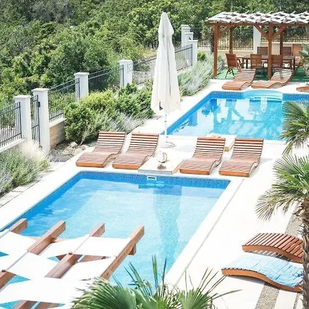 Beachfront With Pool, Panoramic Sea View - By Traveler Tourist Agency Krk - Id 2390 Апартаменты Повиле