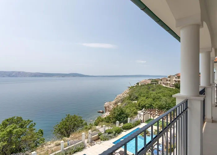 Beachfront With Pool, Panoramic Sea View - By Traveler Tourist Agency Krk - Id 2390 Appartement